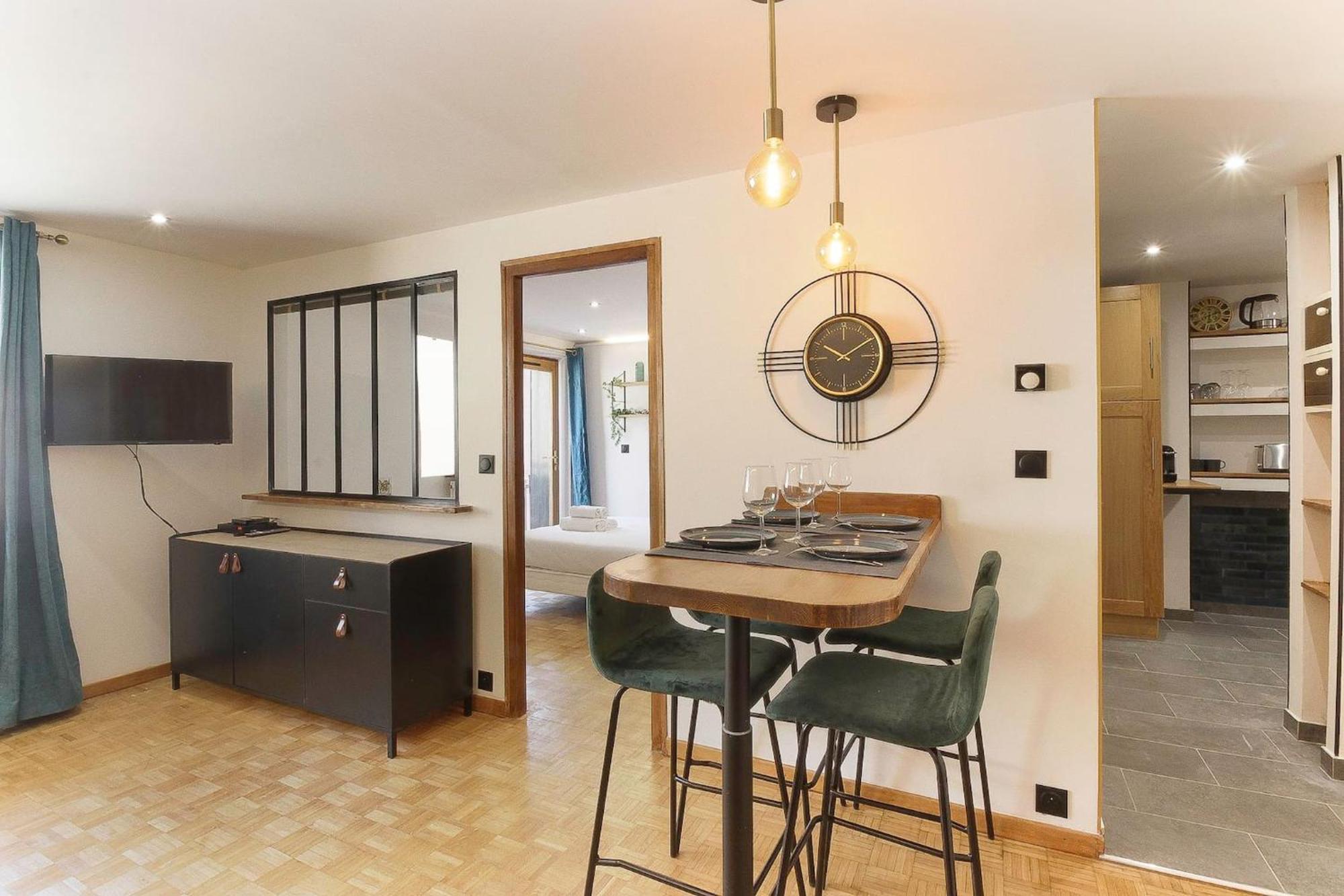 Bellevarde Apt - Newly Renovated - Central - Beside Tmb Start/End レ・ズッシュ エクステリア 写真