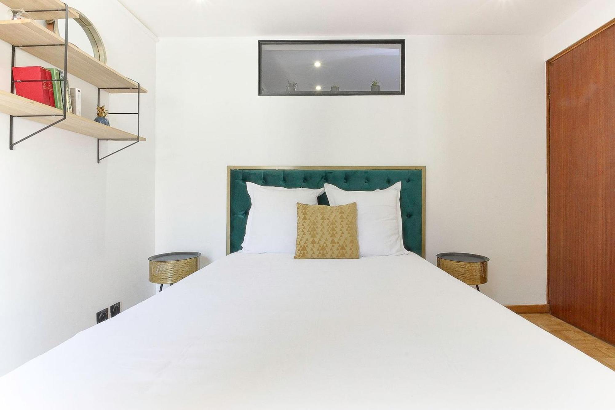Bellevarde Apt - Newly Renovated - Central - Beside Tmb Start/End レ・ズッシュ エクステリア 写真