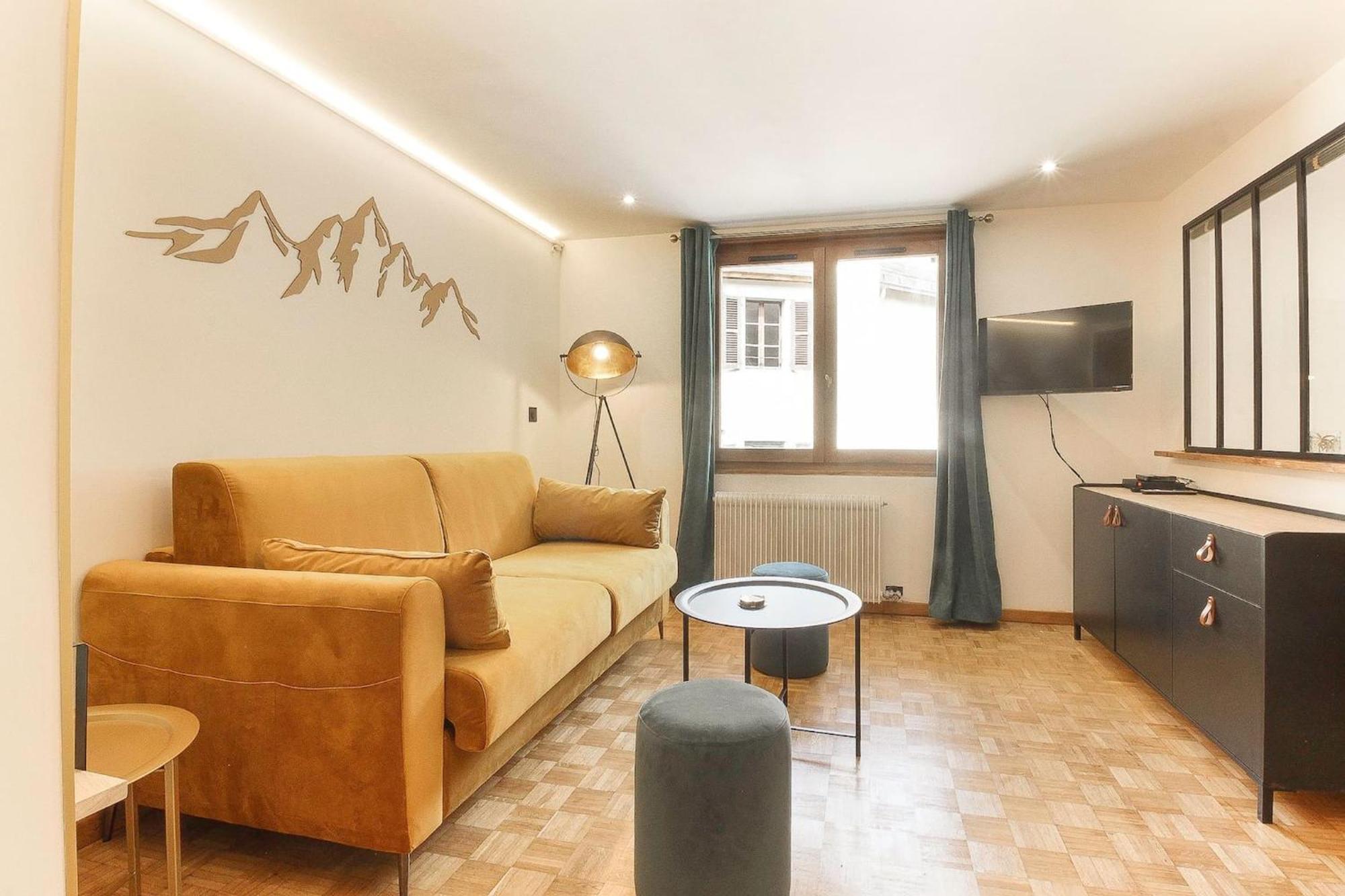 Bellevarde Apt - Newly Renovated - Central - Beside Tmb Start/End レ・ズッシュ エクステリア 写真