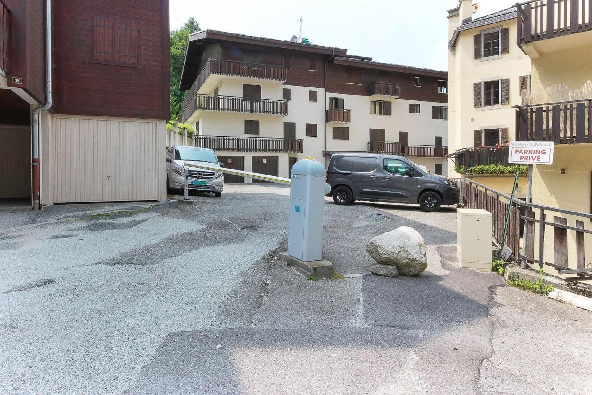 Bellevarde Apt - Newly Renovated - Central - Beside Tmb Start/End レ・ズッシュ エクステリア 写真